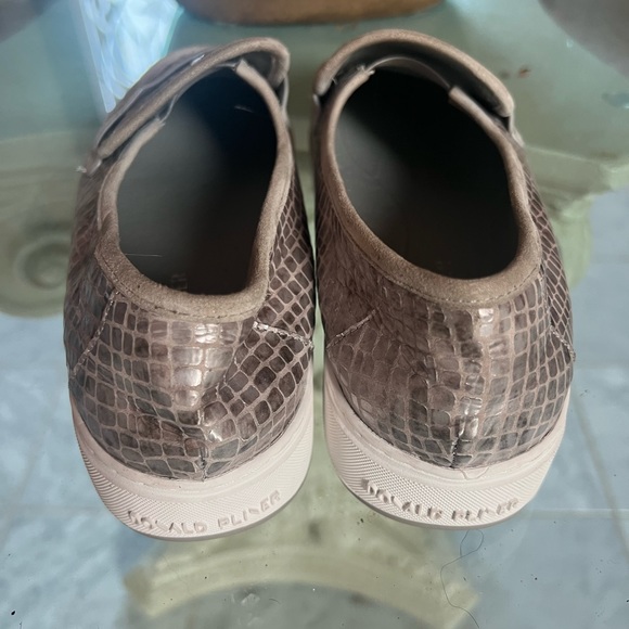 Donald Pliner loafers - Picture 3 of 5